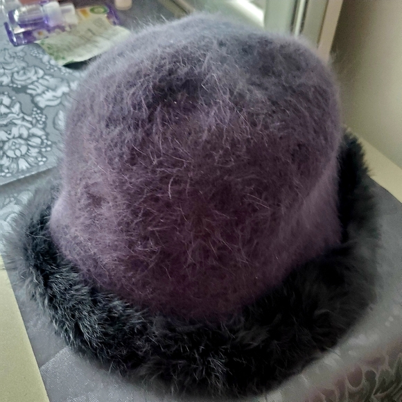 Angor Hat - Picture 2 of 3